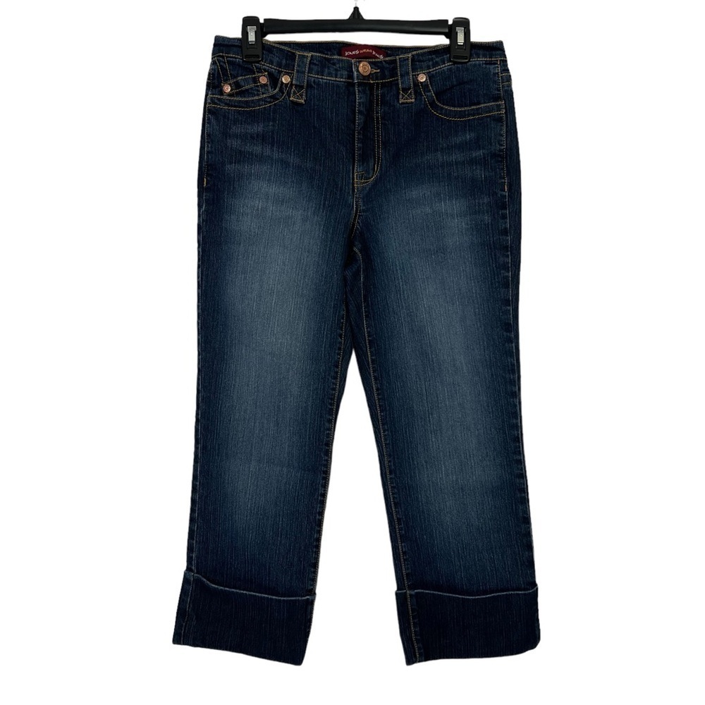 Jones Wear Jeans Women’s Blue Jean Capris Sz 8 Distressed Medium Wash Pockets